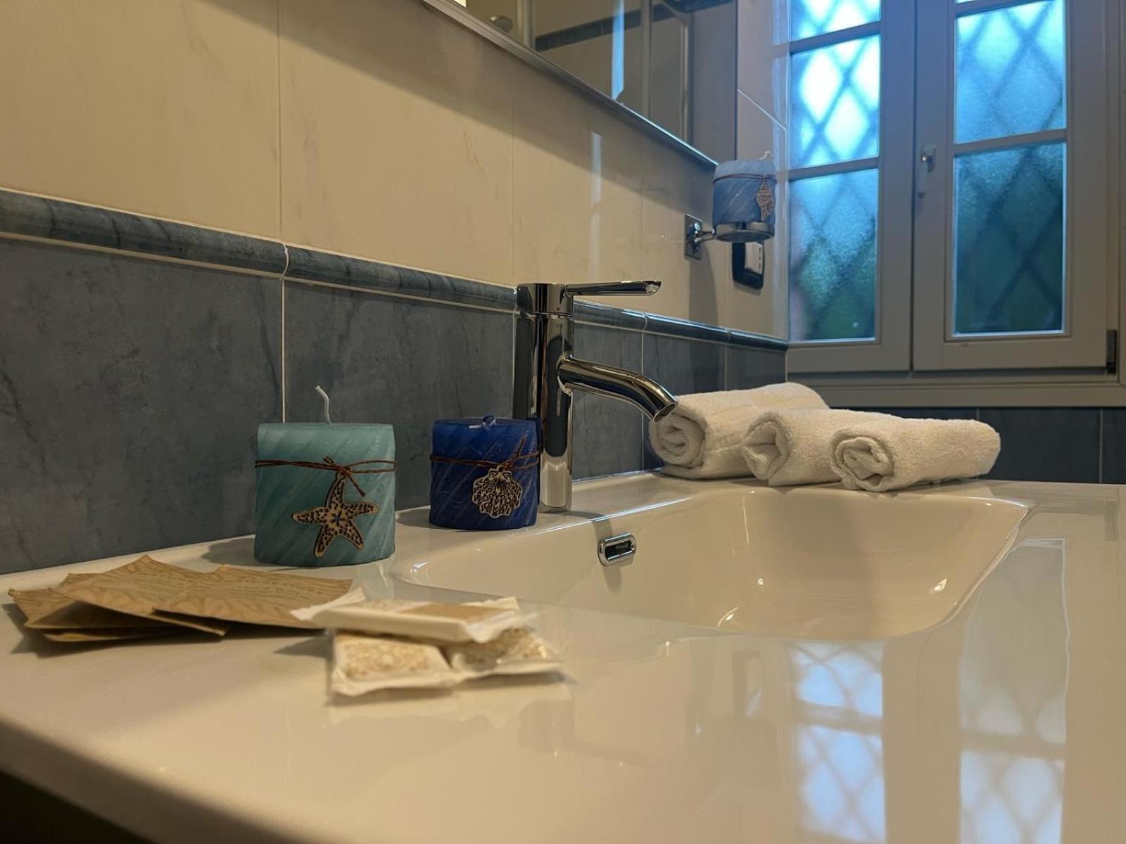 Saragozza Flat & Secret Garden Apartment Bologna Bagian luar foto