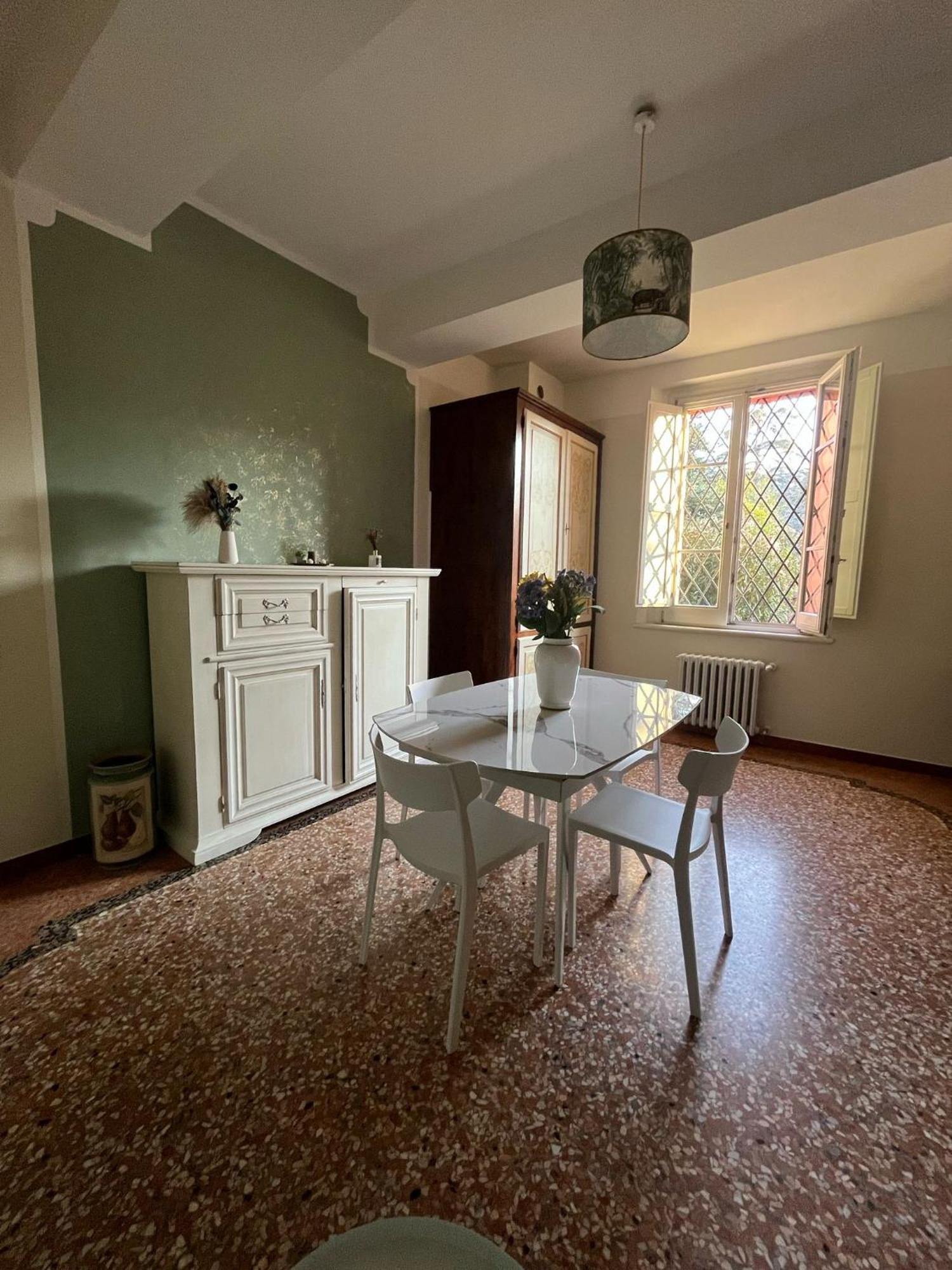 Saragozza Flat & Secret Garden Apartment Bologna Bagian luar foto