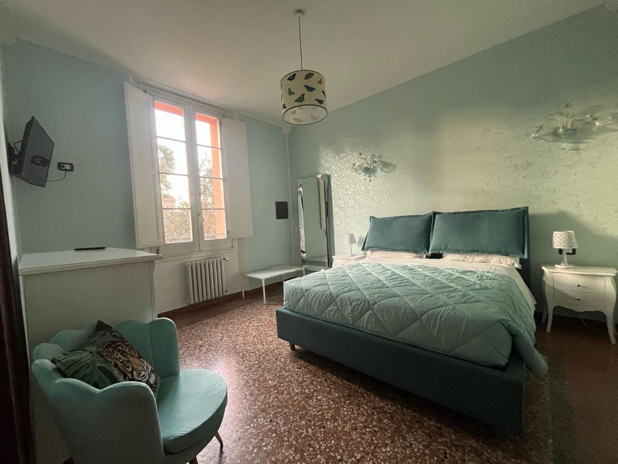 Saragozza Flat & Secret Garden Apartment Bologna Bagian luar foto
